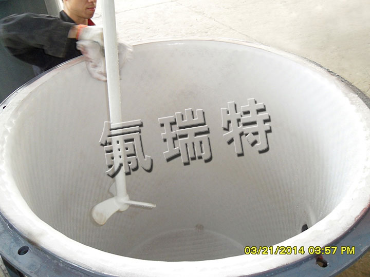 鋼襯塑儲罐、反應釜